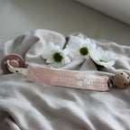 Schnullerkette mit Namen | Musselin & Holzclip