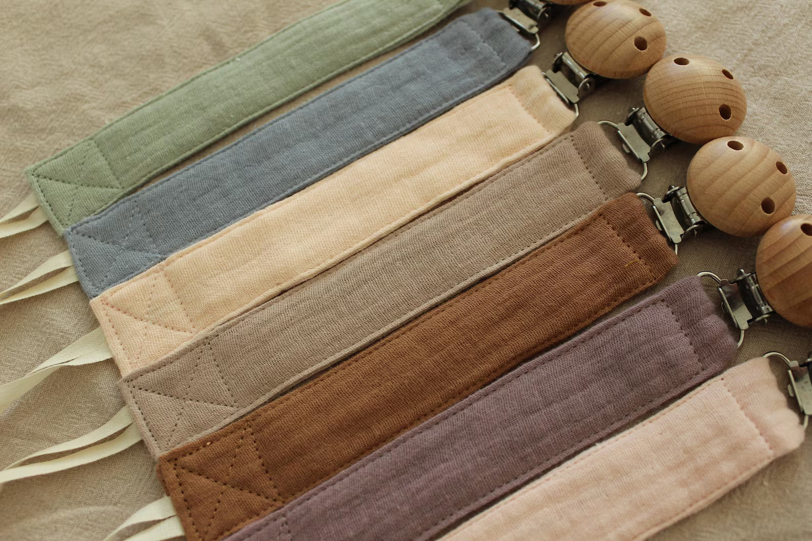 Schnullerkette mit Namen | Musselin & Holzclip